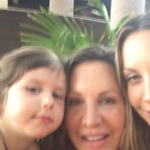 Meet your Posher, Lori